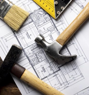 Il nostro team al lavoro su un progetto di ristrutturazione